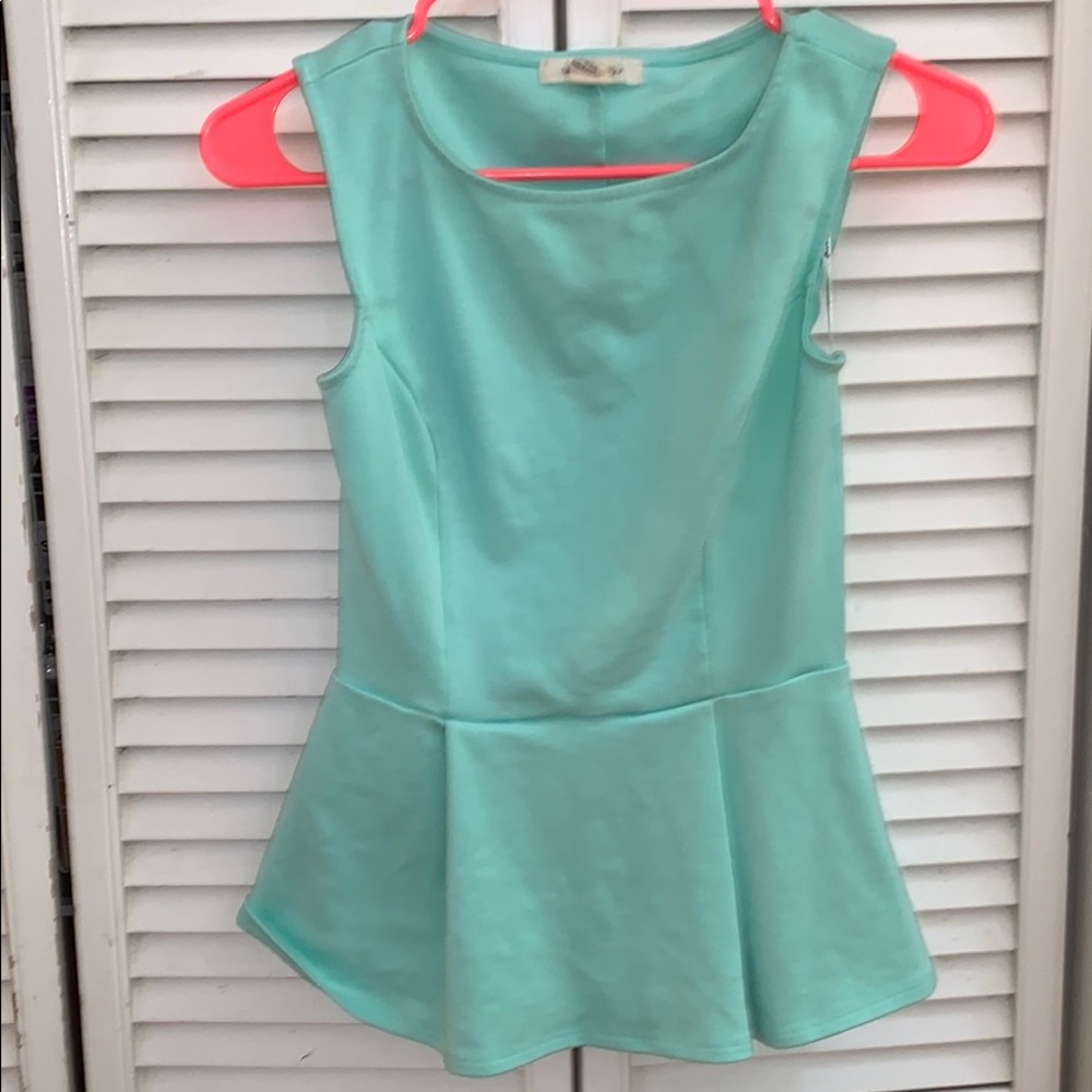 Peplum mint green top!